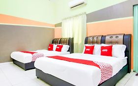 Oyo 89684 Mawaddah Inn Stay